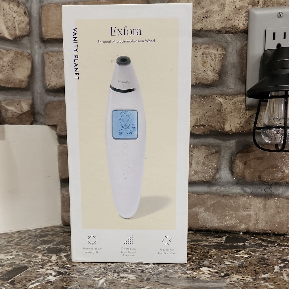 Vanity Planet Exfora White Microdermabrasion Wand